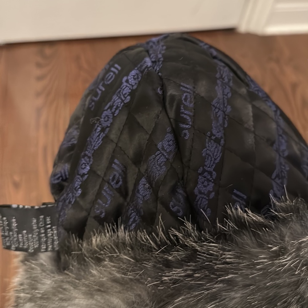 Winter hat - Picture 5 of 5